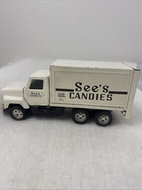 Vintage See’s Candies 1987 International Box Delivery Truck ERTL 0635 1:24